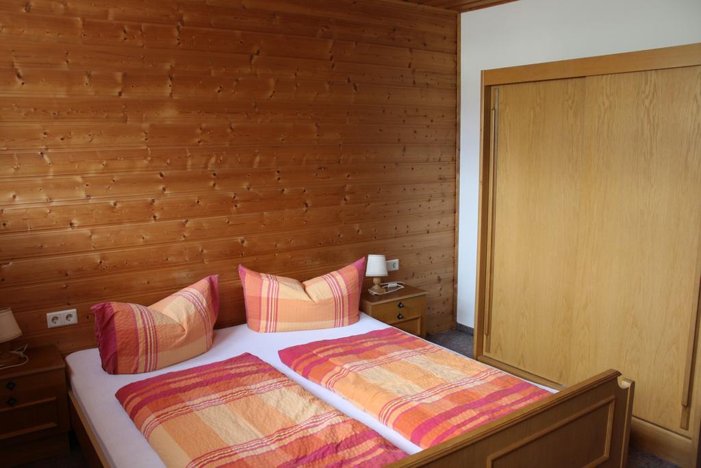 Haus Birgit Hotel เพทท์นอย อัม อาร์ลแบร์ก ภายนอก รูปภาพ